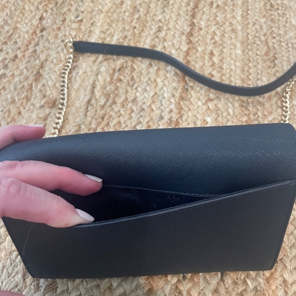 TORY BURCH *NWOT* Emerson Chain Wallet Crossbody Bag in Navy with gold hardware - Picture 6 of 13